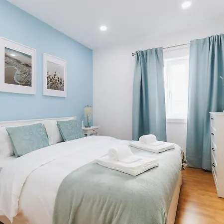 Gabriela - Perto Do Centro Com Vista Santa Luzia Apartament *