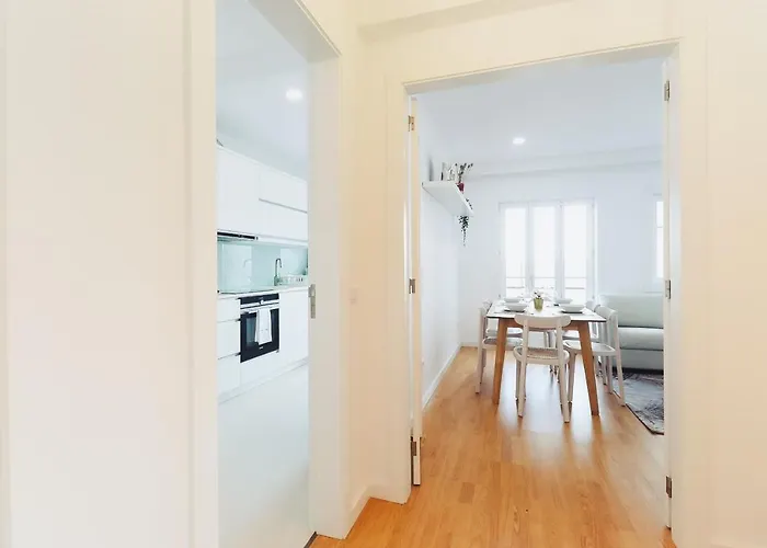 Gabriela - Perto Do Centro Com Vista Santa Luzia Διαμέρισμα *